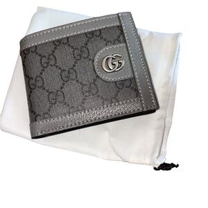 Fashion Lux Gray GG Supreme Bifold Wallet